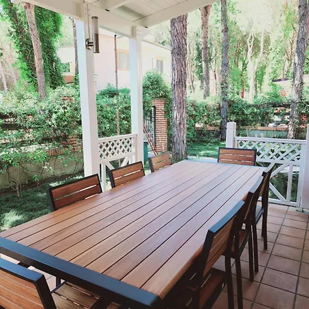 Pinetrees Gem * Golem (Tirana)